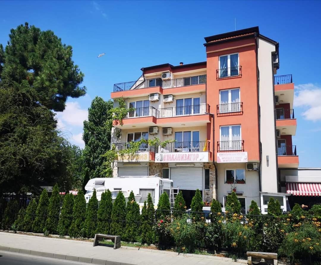 Respekt Guest House Sunny Beach Exterior foto