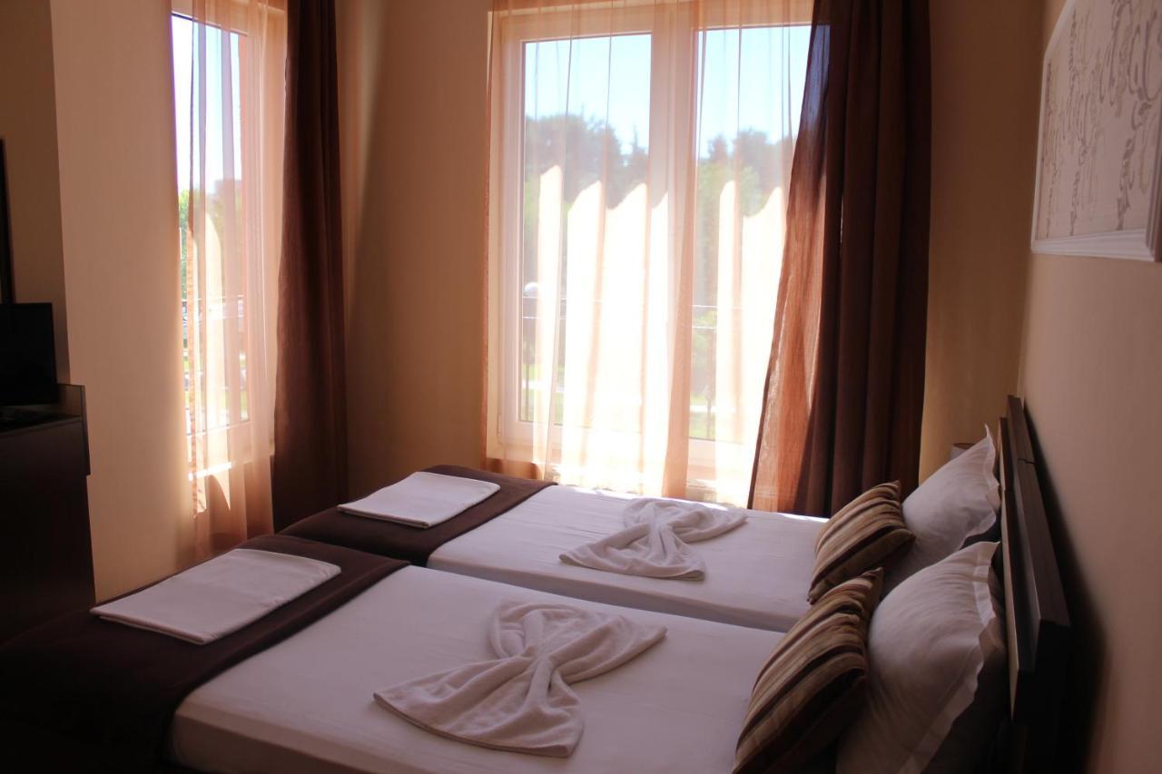 Respekt Guest House Sunny Beach Exterior foto