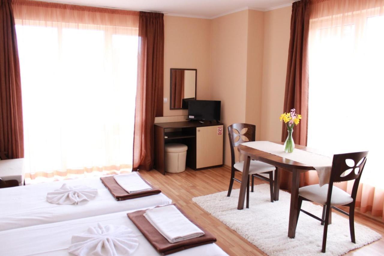 Respekt Guest House Sunny Beach Exterior foto